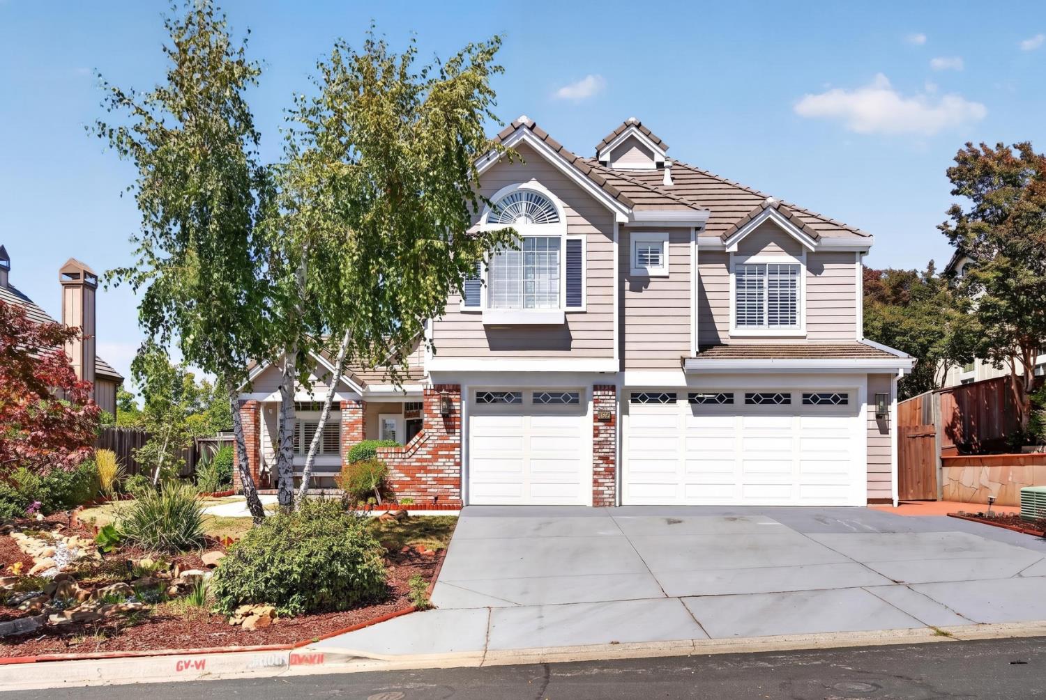 28100 Fox Hollow Drive — photo