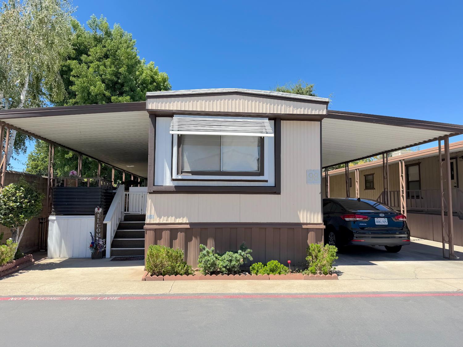 471 Almond Drive 98 — photo