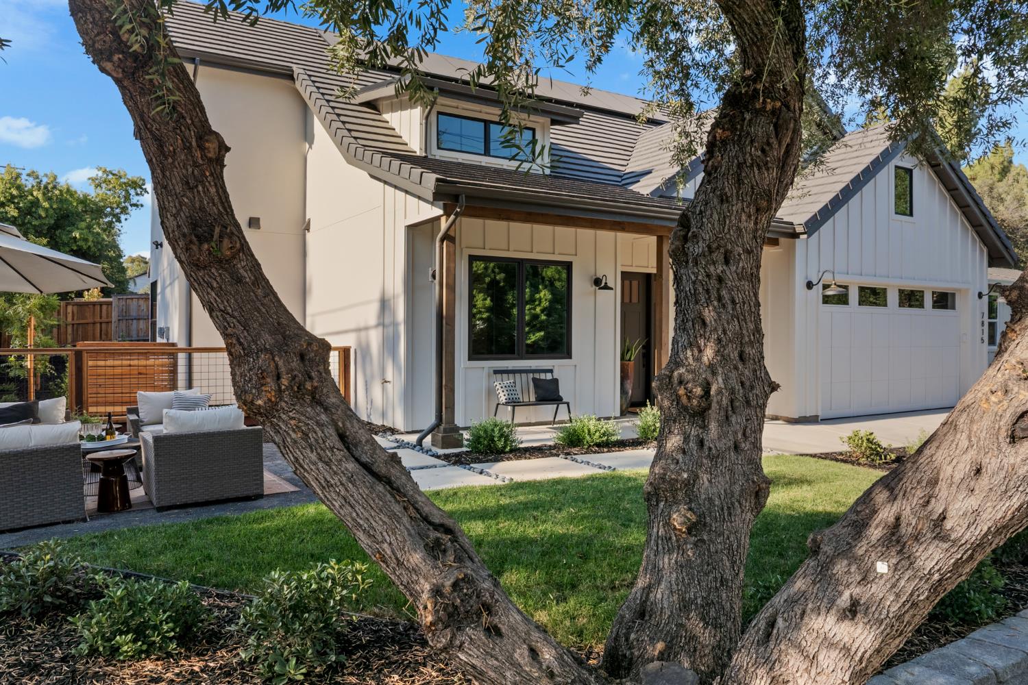 7815 Olive Street — photo