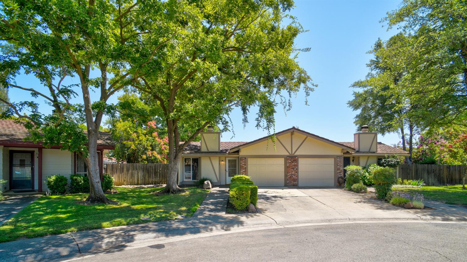 2363 Cobbleoak Court — photo