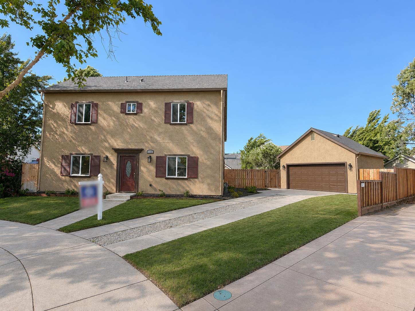 715 Cambridge Court — photo