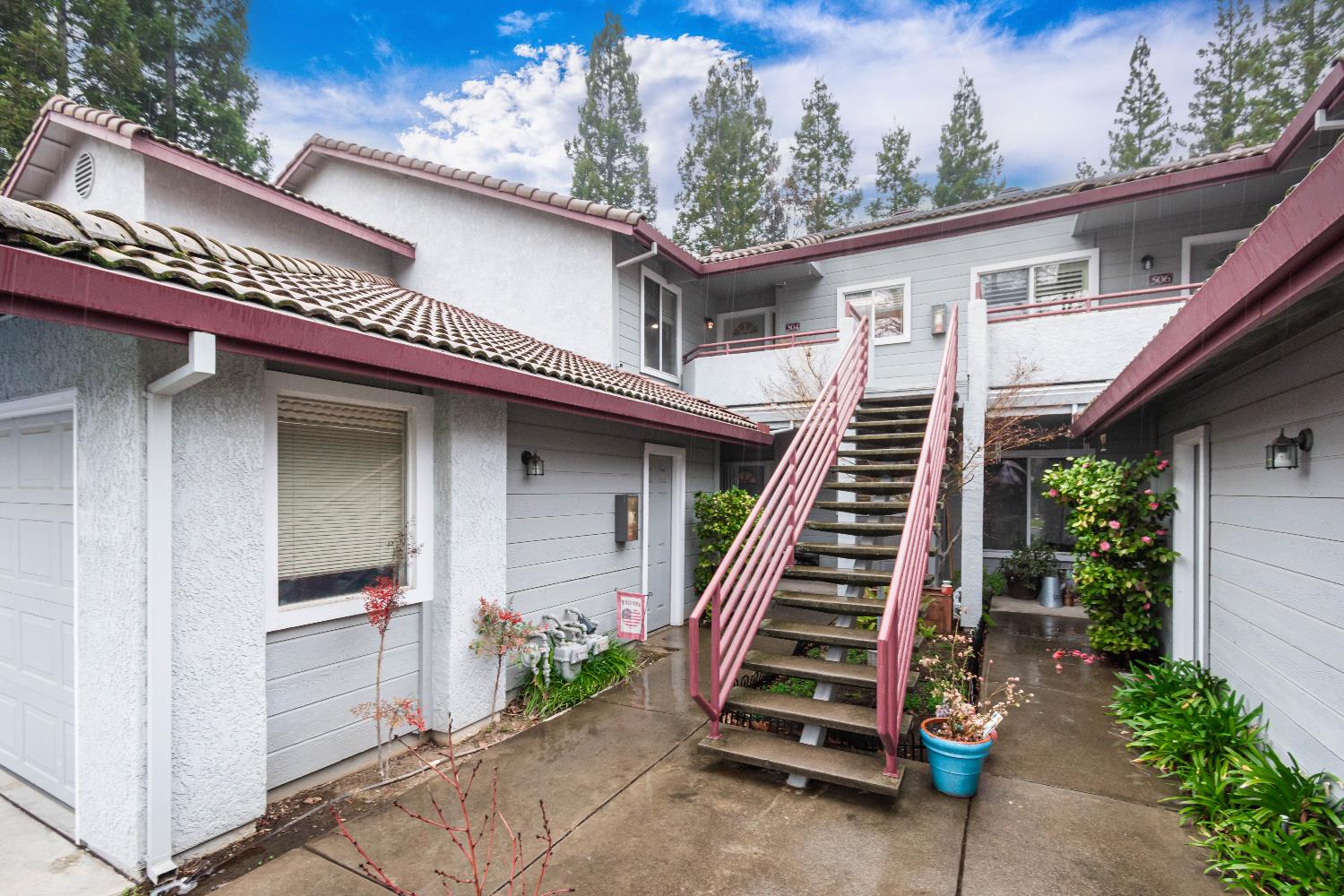 4801 Dover Lane 504 — photo