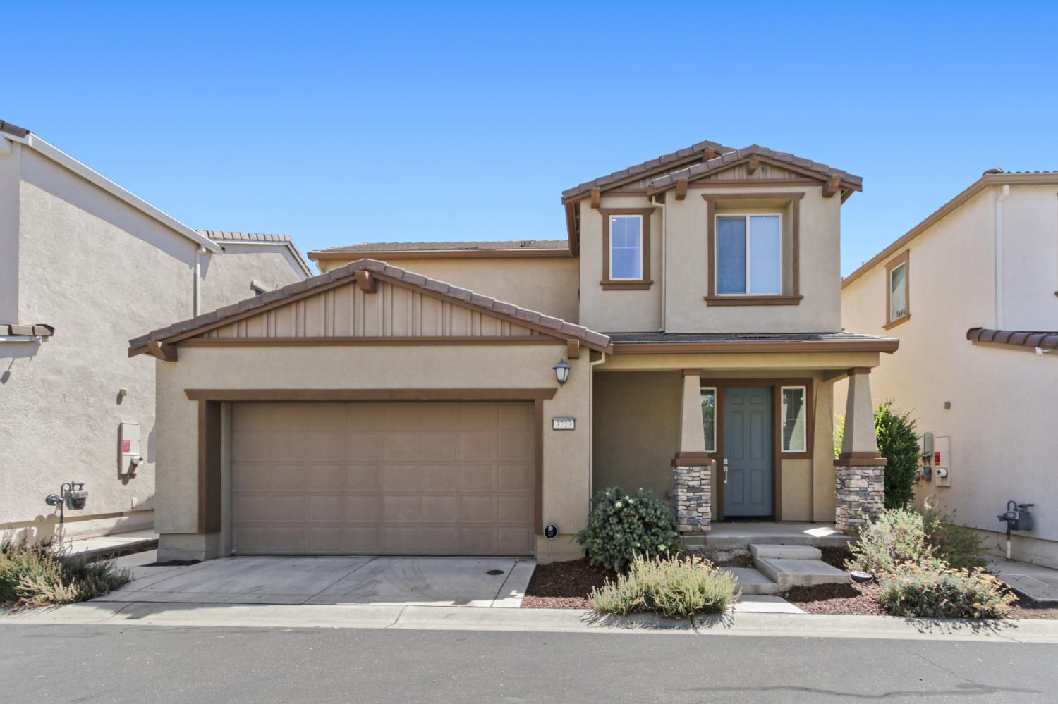 3723 PO River Way — photo