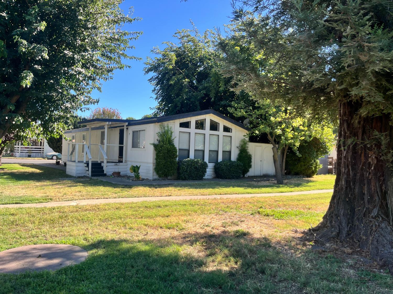 7 Willow Court — photo