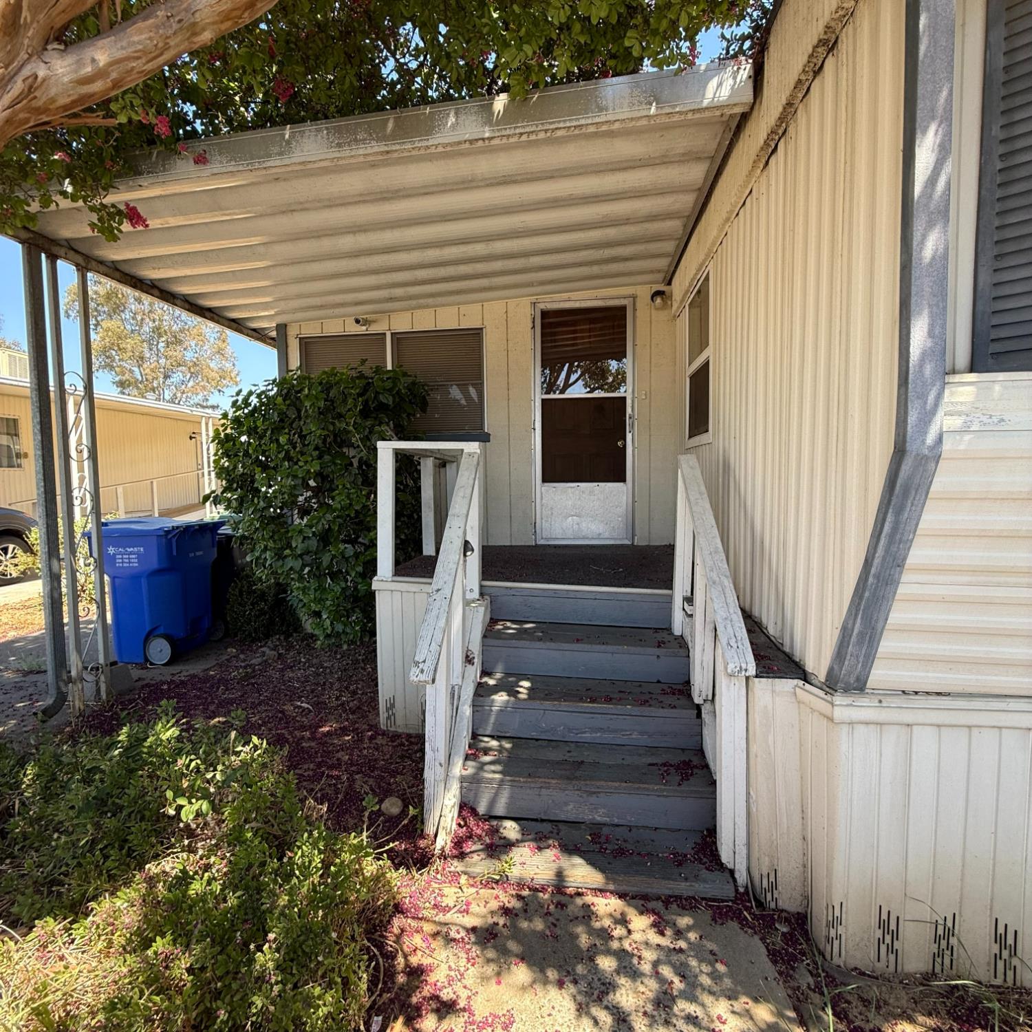 605 Pringle 4 — photo