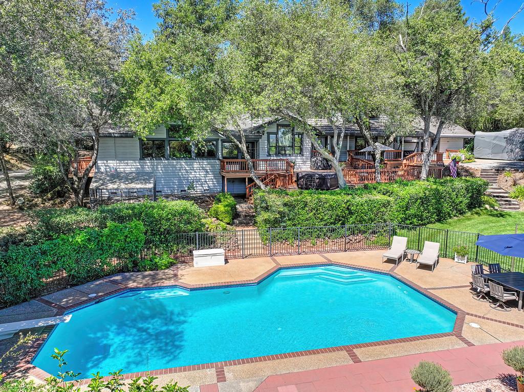 3250 Niegel Estates Drive — photo