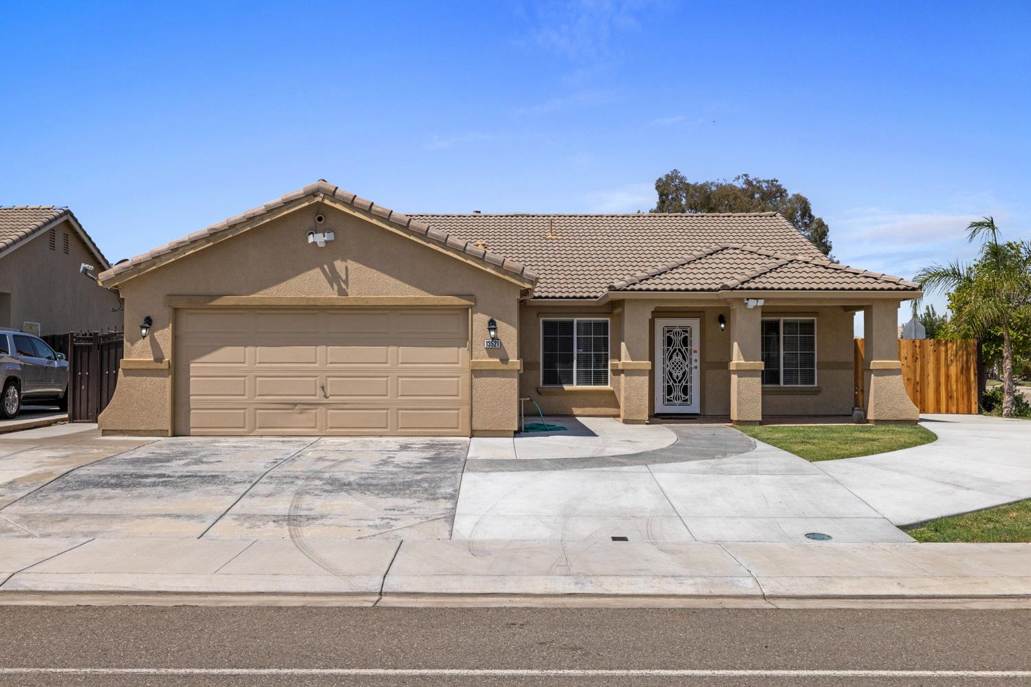13521 Luis Avenue — photo