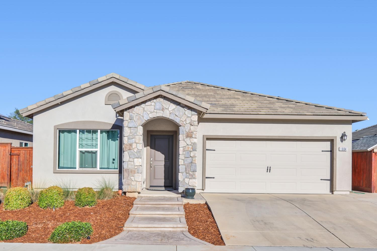 1004 Baywood Greens Drive — photo