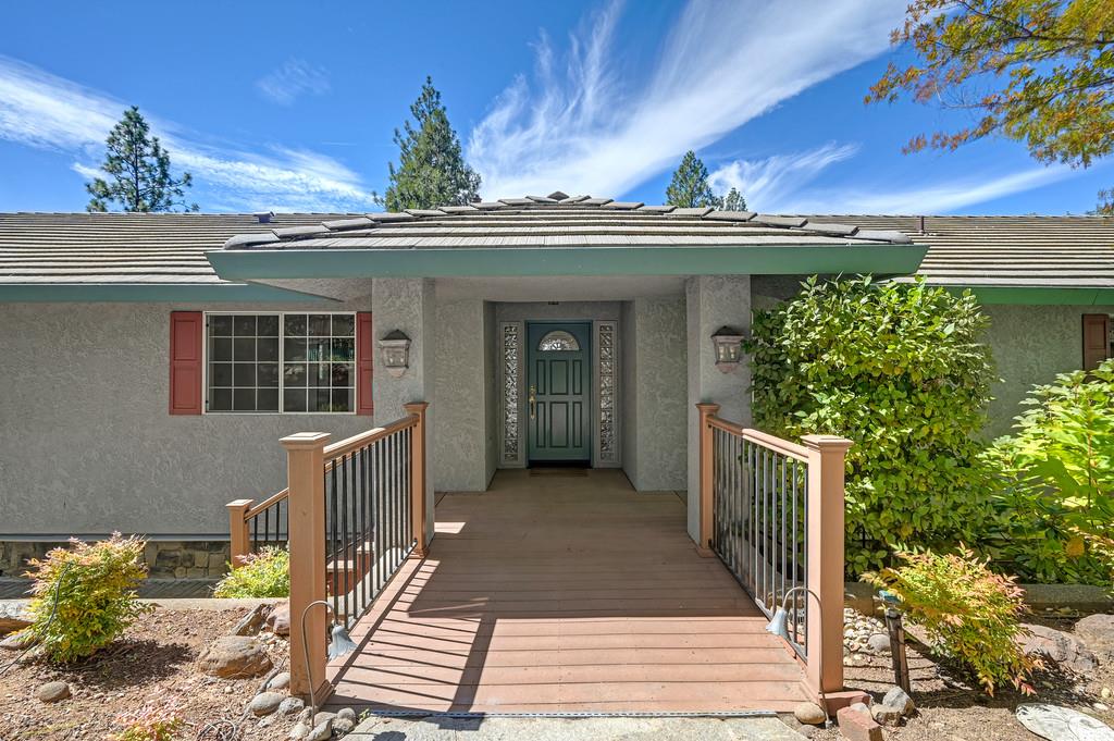 18135 Quail Mountain Court — photo