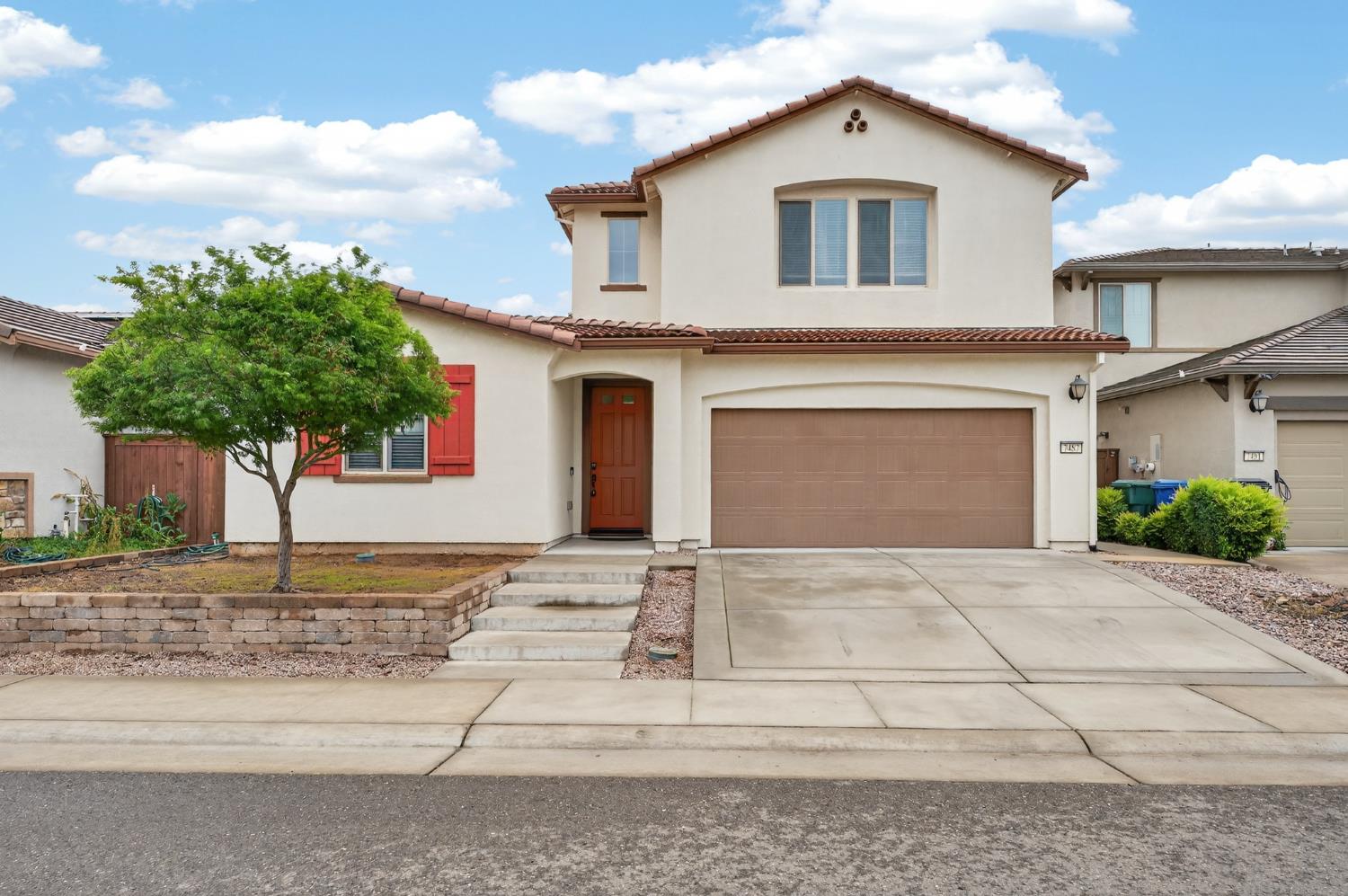 7487 Tapiro Way — photo