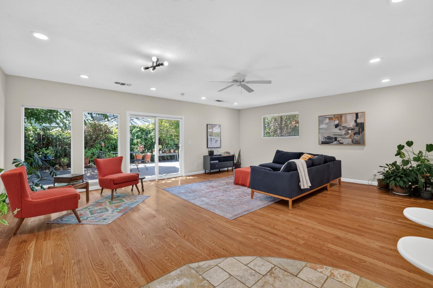 3931 Aberdeen Way — photo