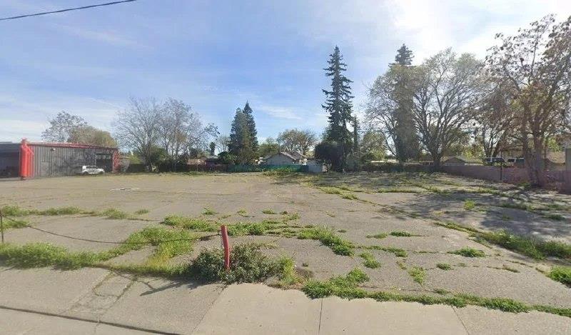 1244 E Main Street — photo
