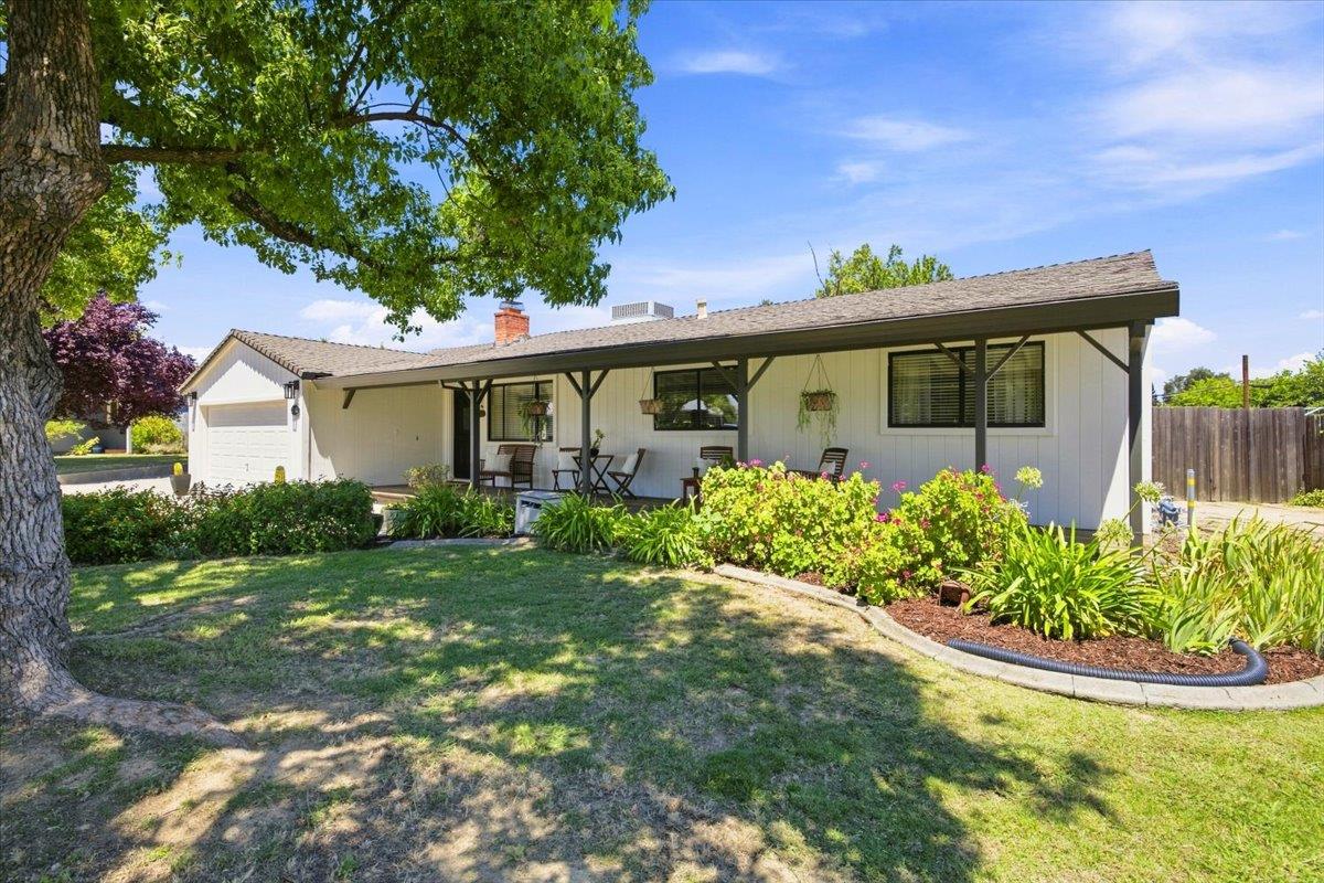 8491 Wade Court — photo