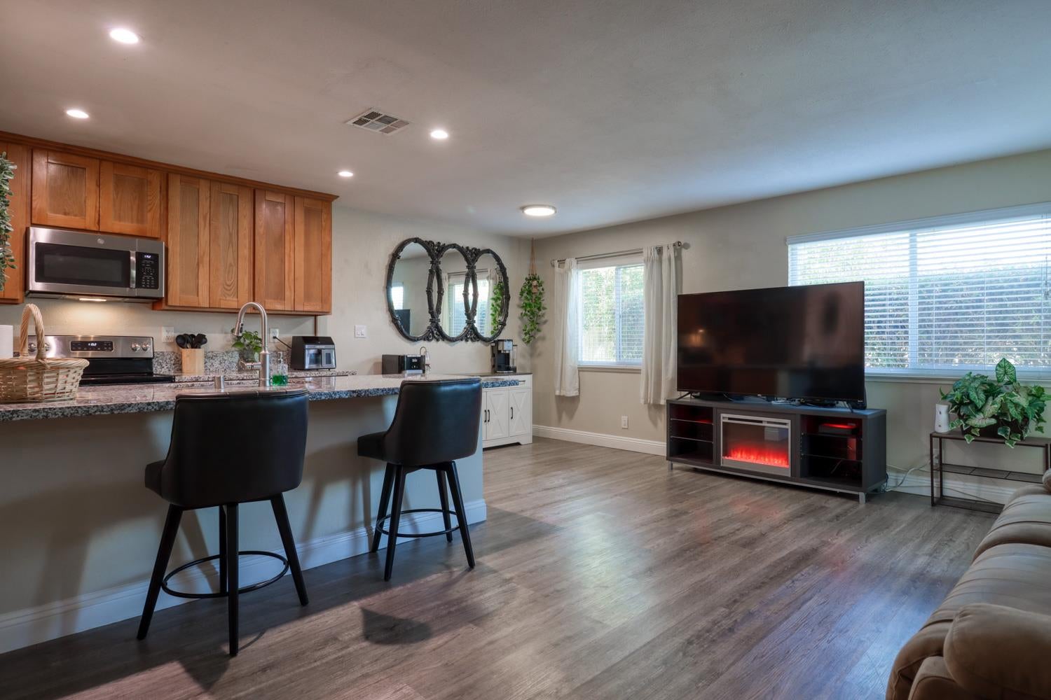 5615 Revelstok Drive 2 — photo
