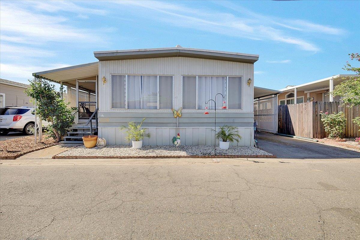 1155 Pease Road 43 — photo