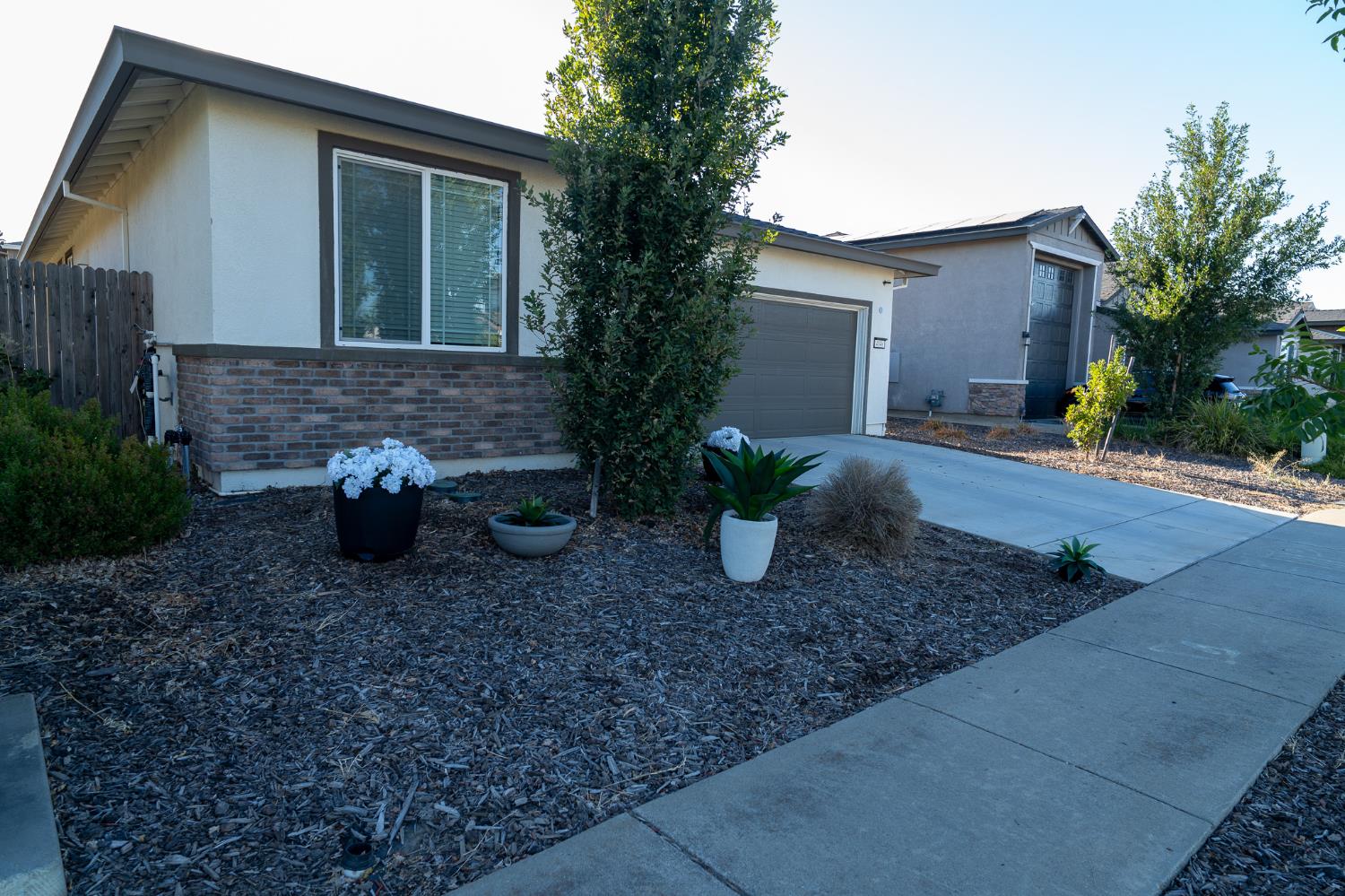 4046 Citation Drive — photo