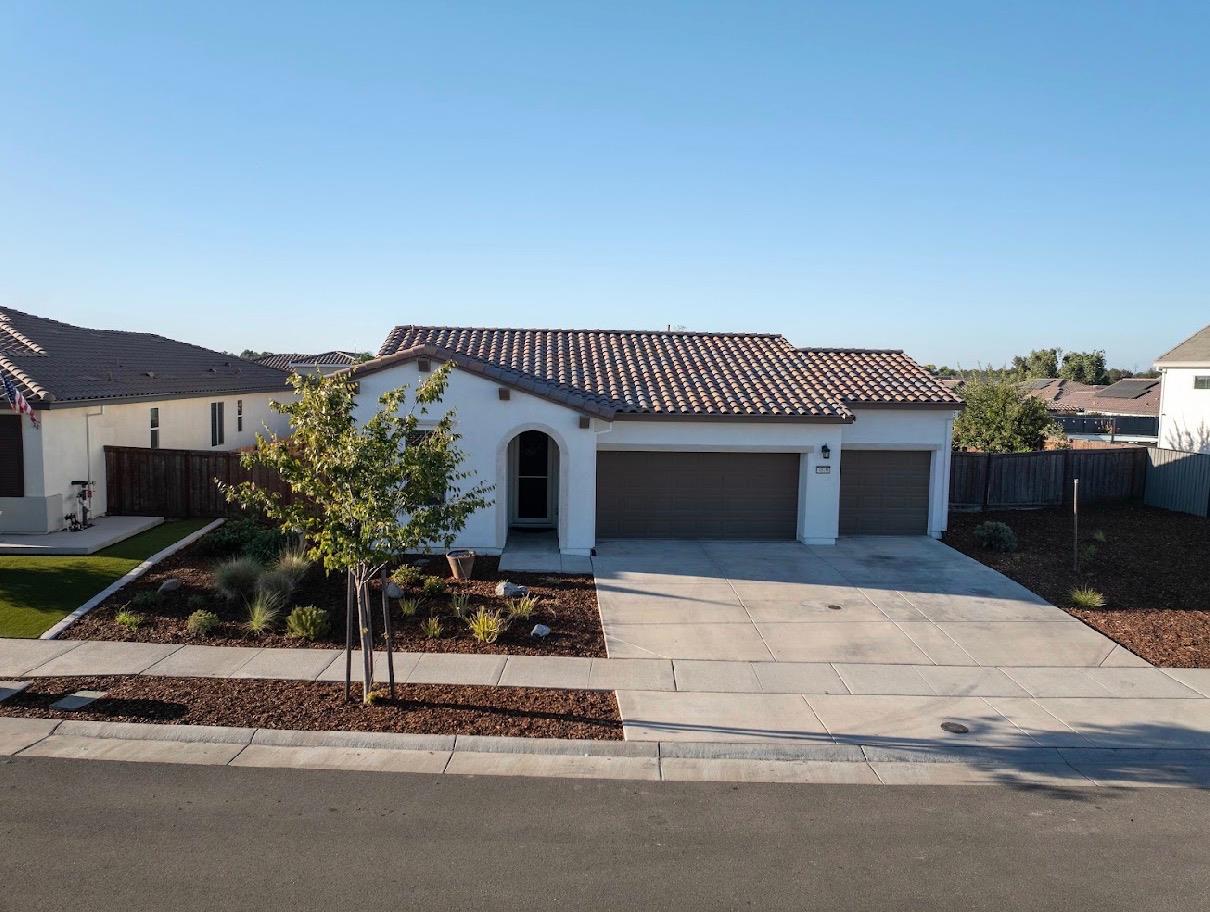 4810 Tiller Way — photo