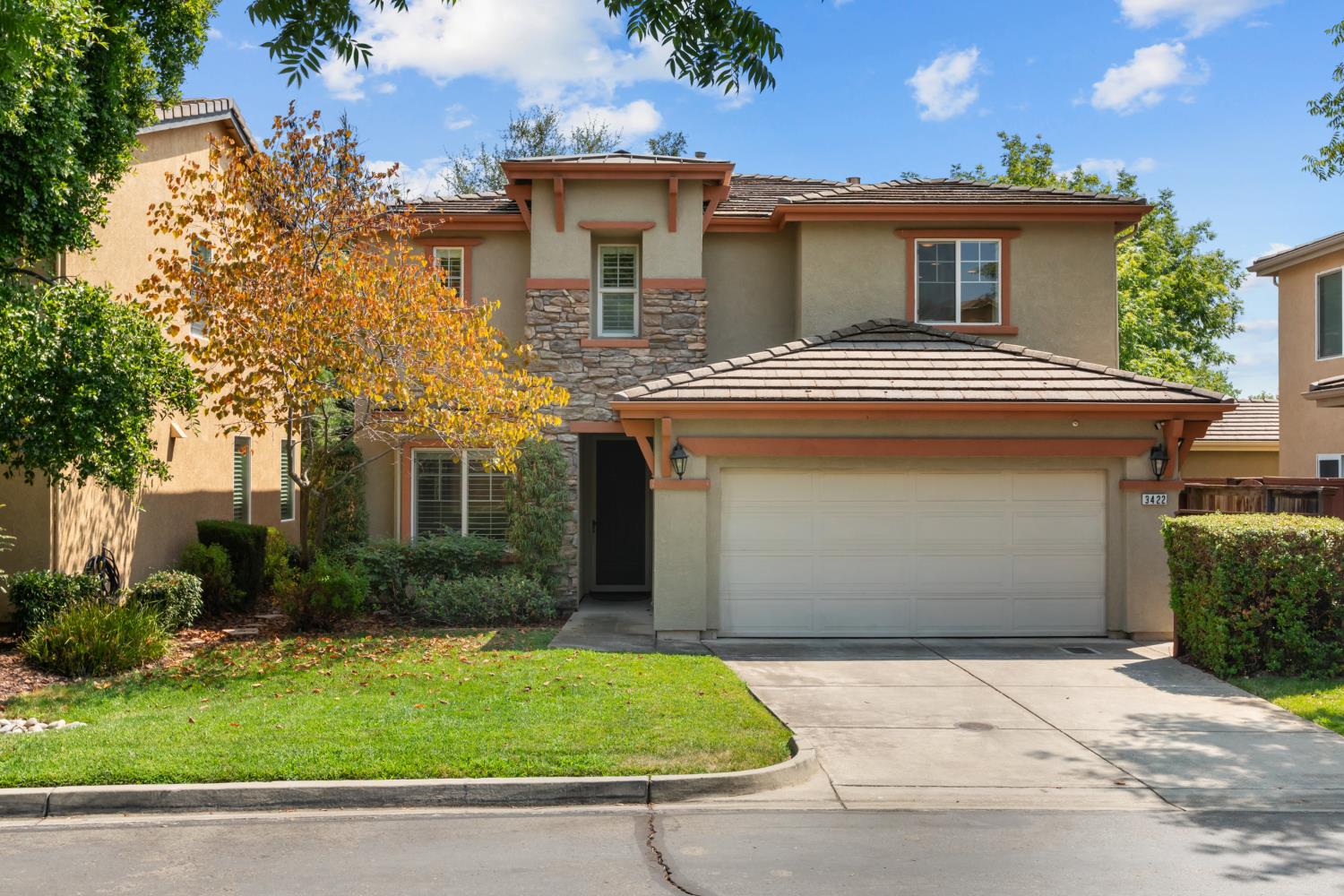 3422 Kensington Court — photo
