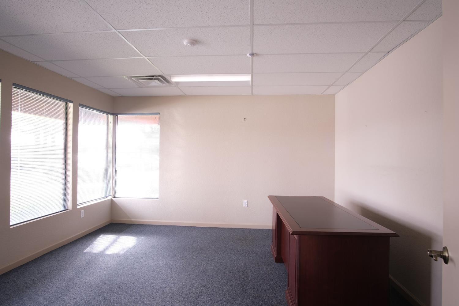 2813 Coffee Road #E-1, Modesto, CA 95355 — photo 2