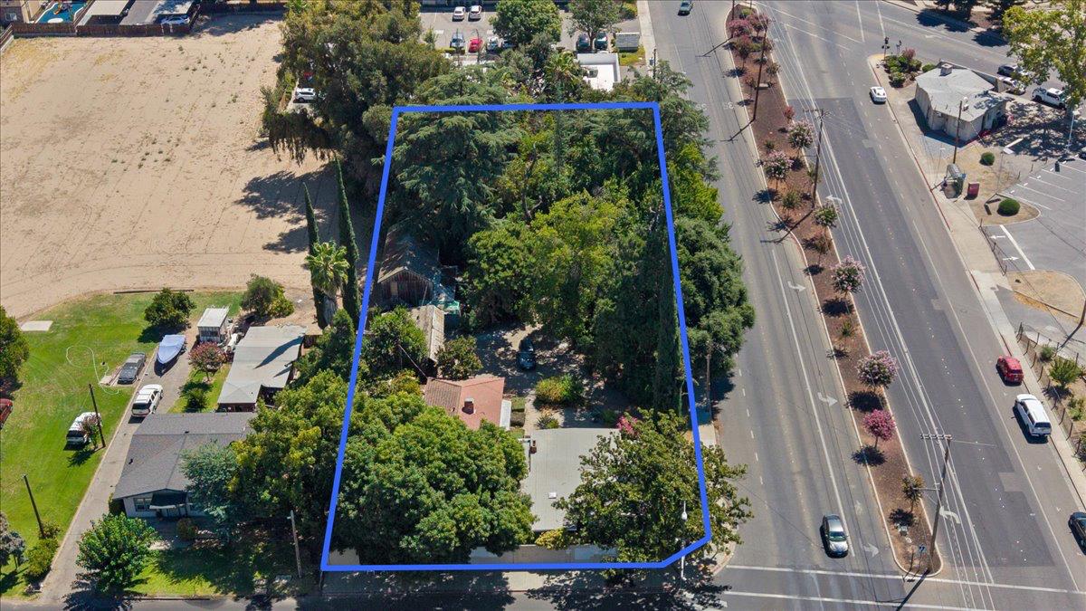 800 N Olive Avenue — photo