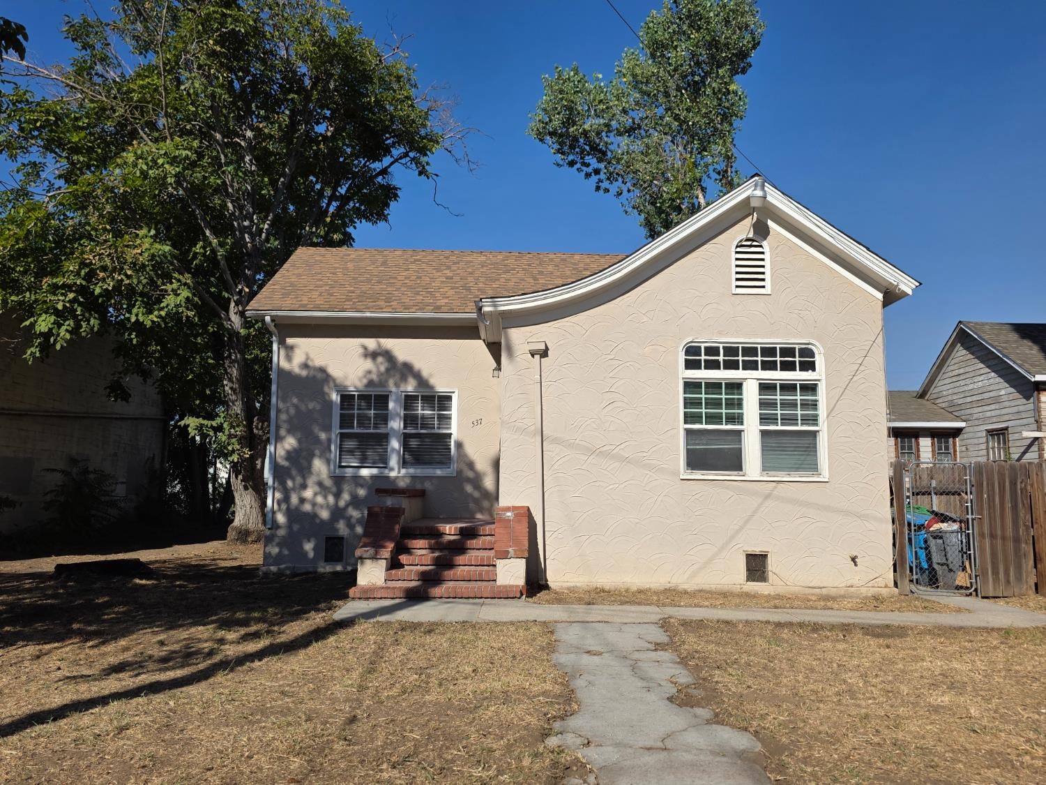 537 Yolo Street — photo
