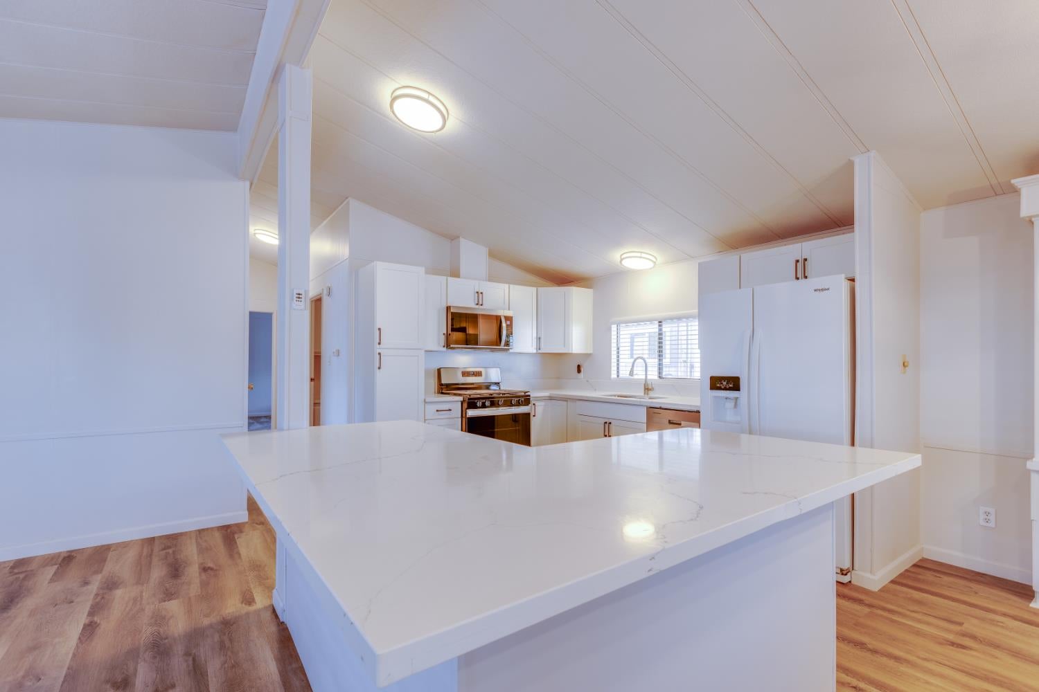 1459 Standiford 80 — photo