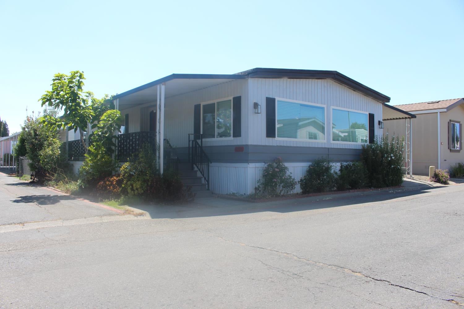 6222 Freedom Lane 70 — photo