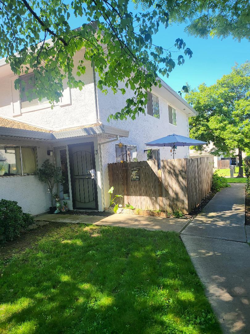 4702 Greenholme Drive 3 — photo