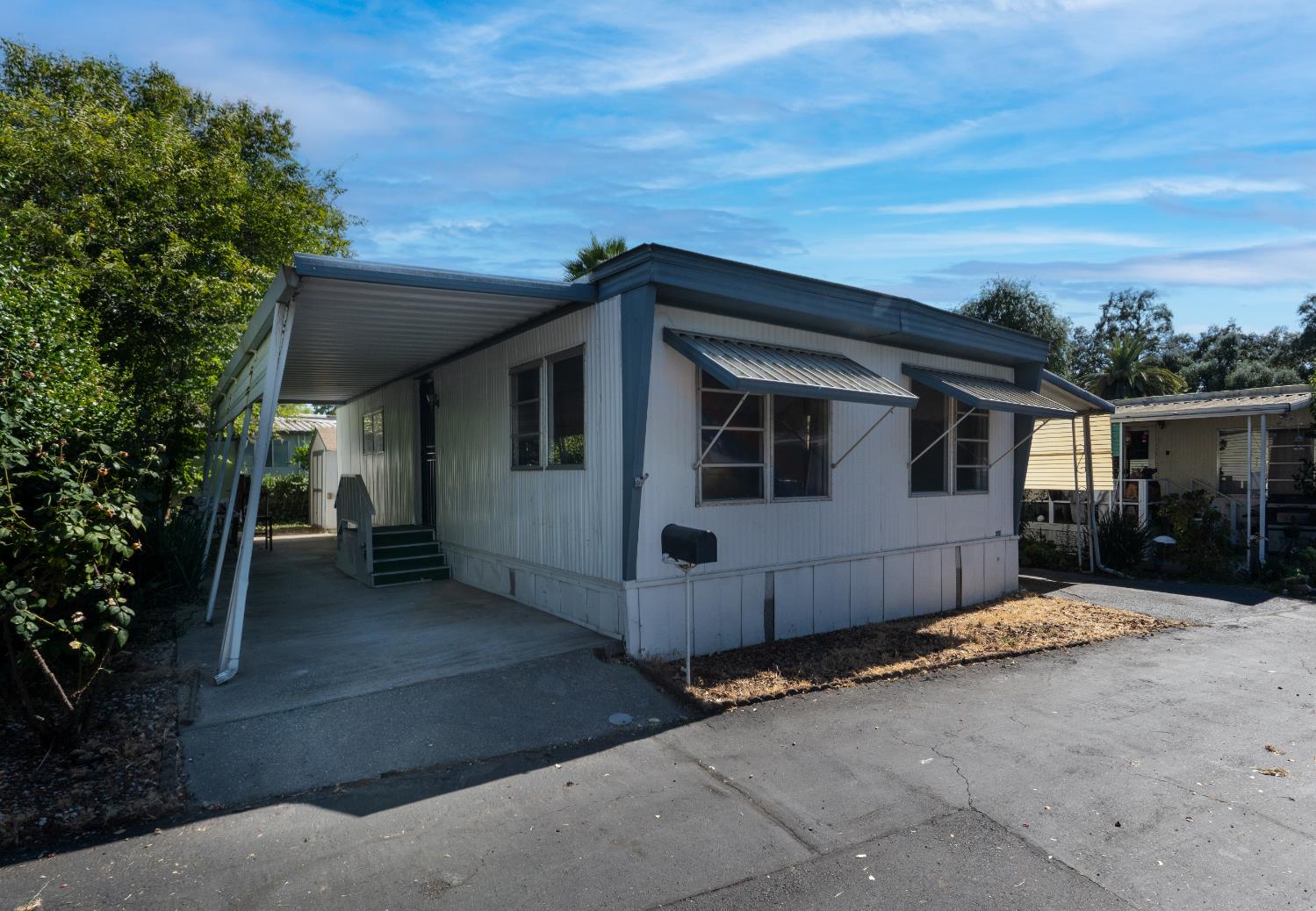 5244 Brook Park Ln — photo