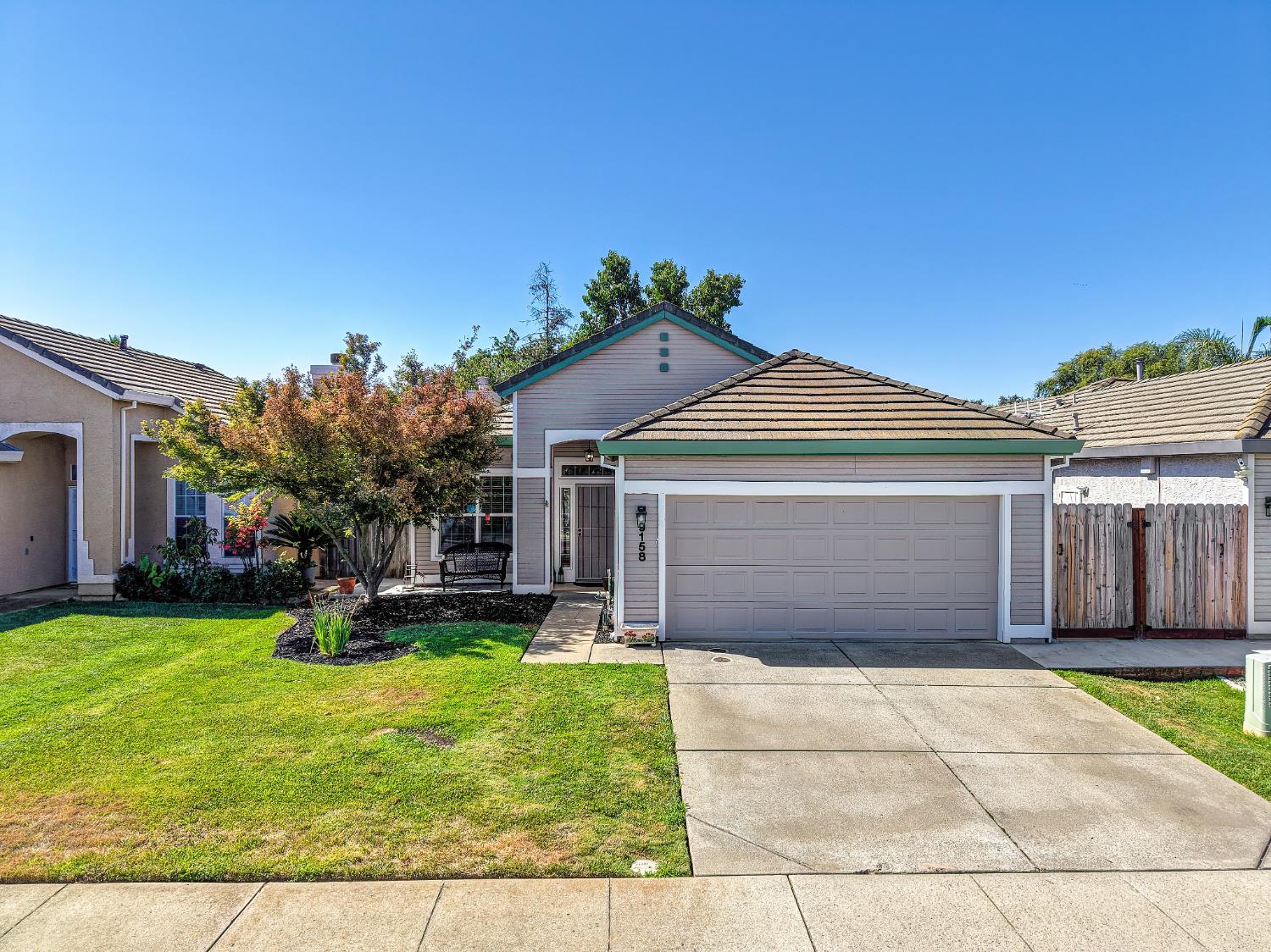 9158 Rose Parade Way — photo