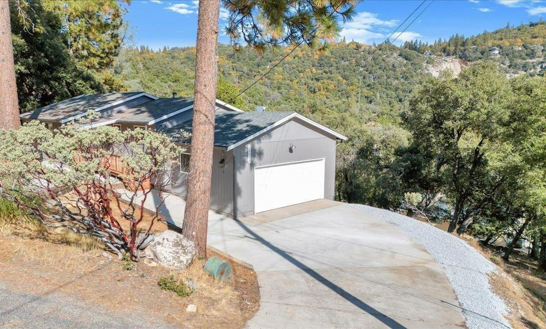 22063 Fallview Lane — photo