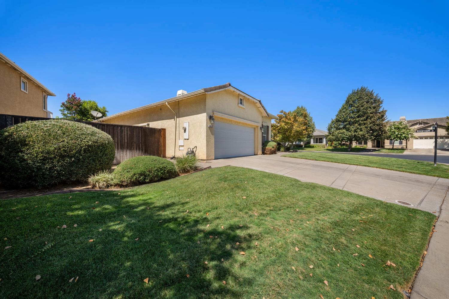 3917 Lakeside Drive, Modesto, CA 95355 — photo 3
