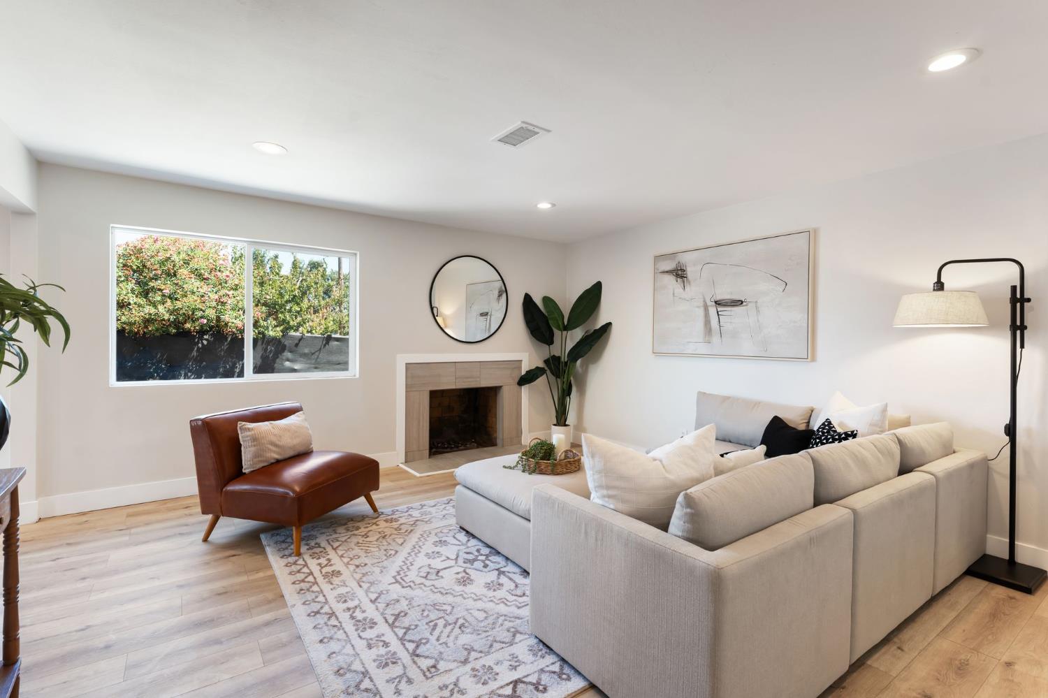6363 Templeton Drive — photo