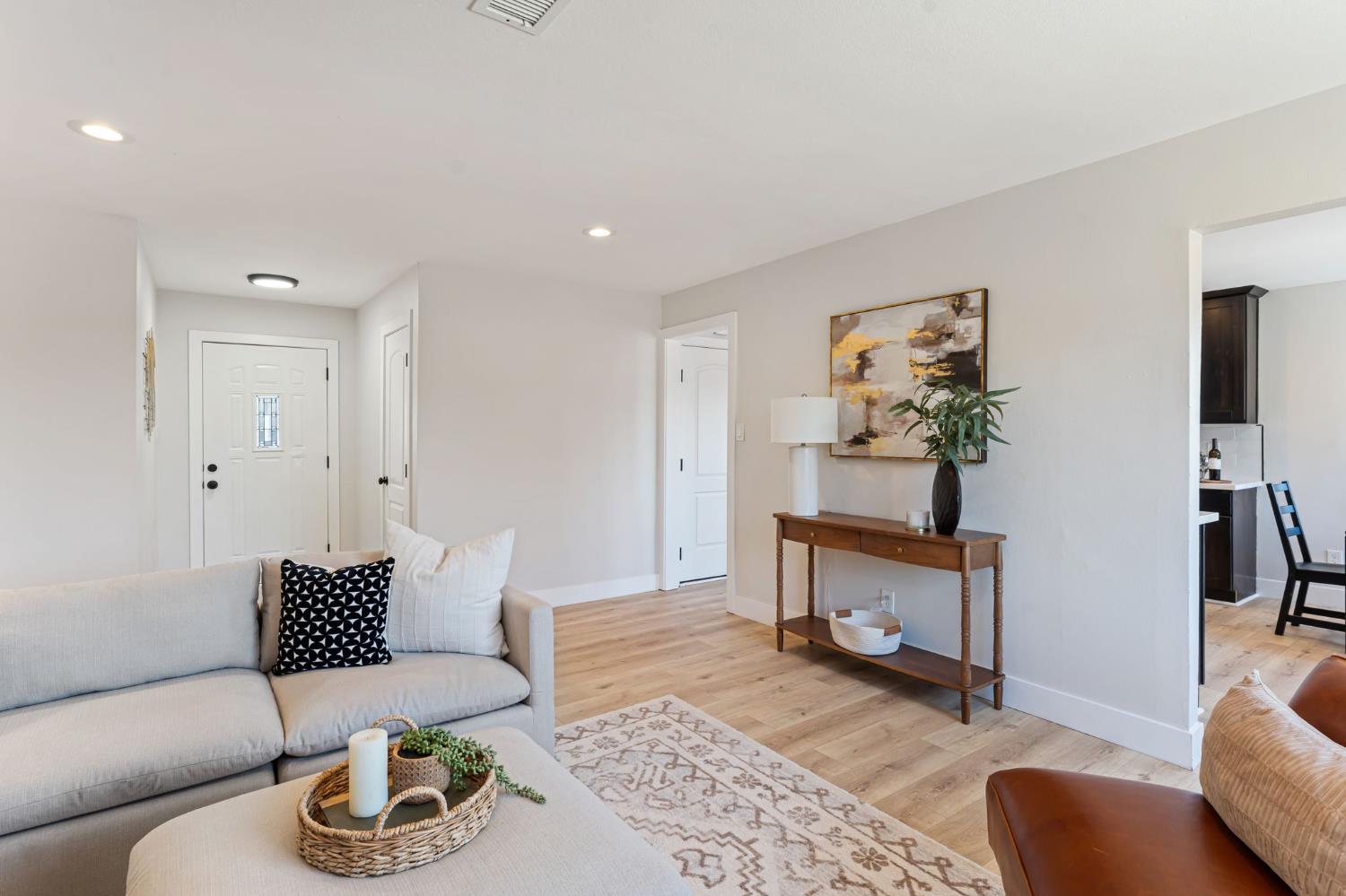 6363 Templeton Drive, Carmichael, CA 95608 — photo 3