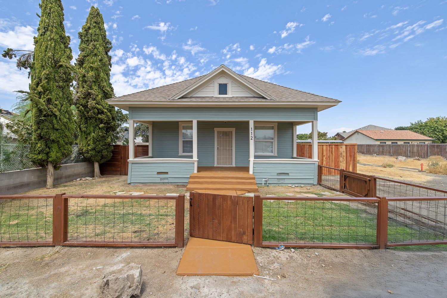 112 Irwin Court — photo