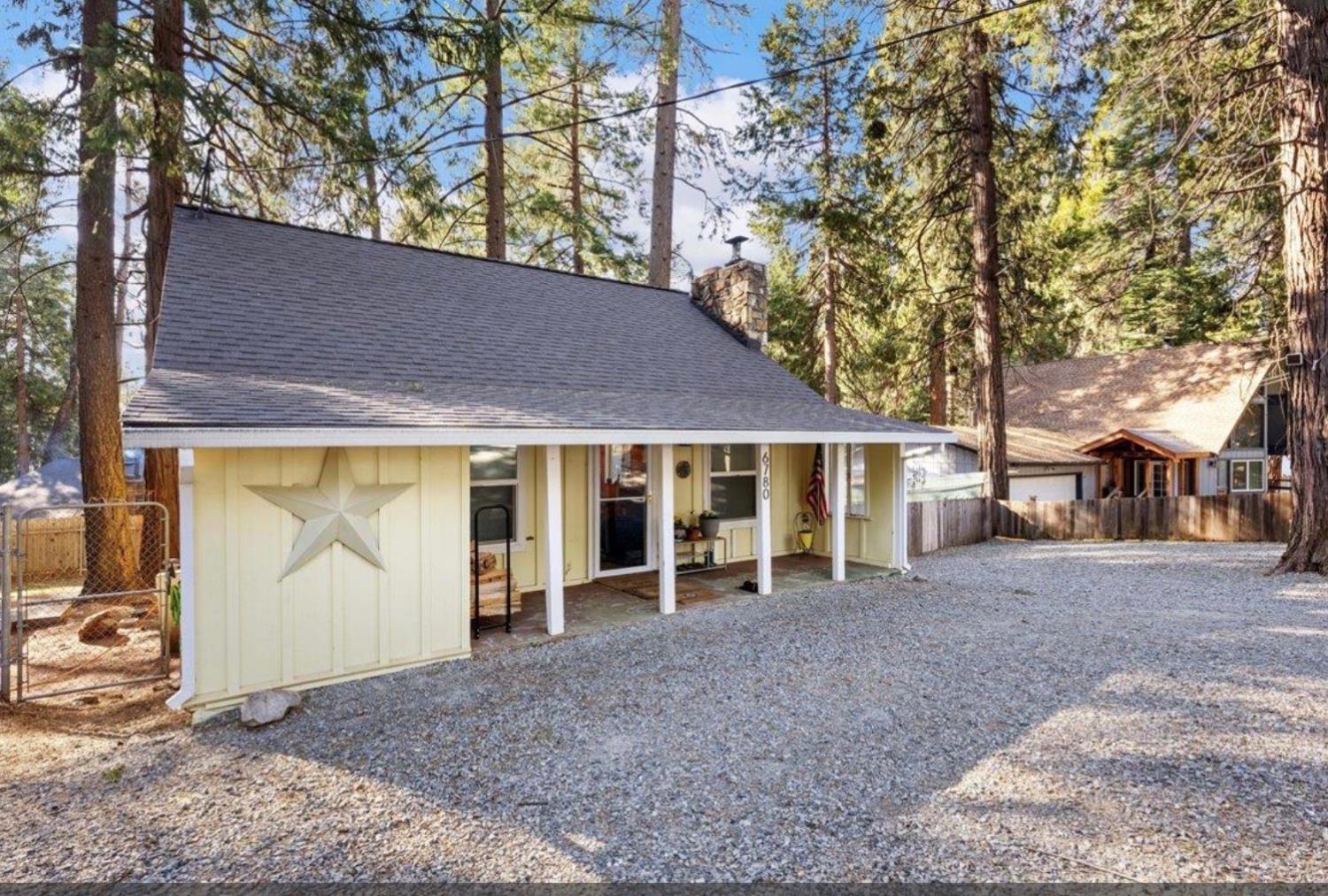 6780 Ridgeway Drive — photo
