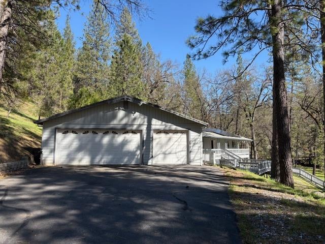 6098 Quartz Mine Road — photo