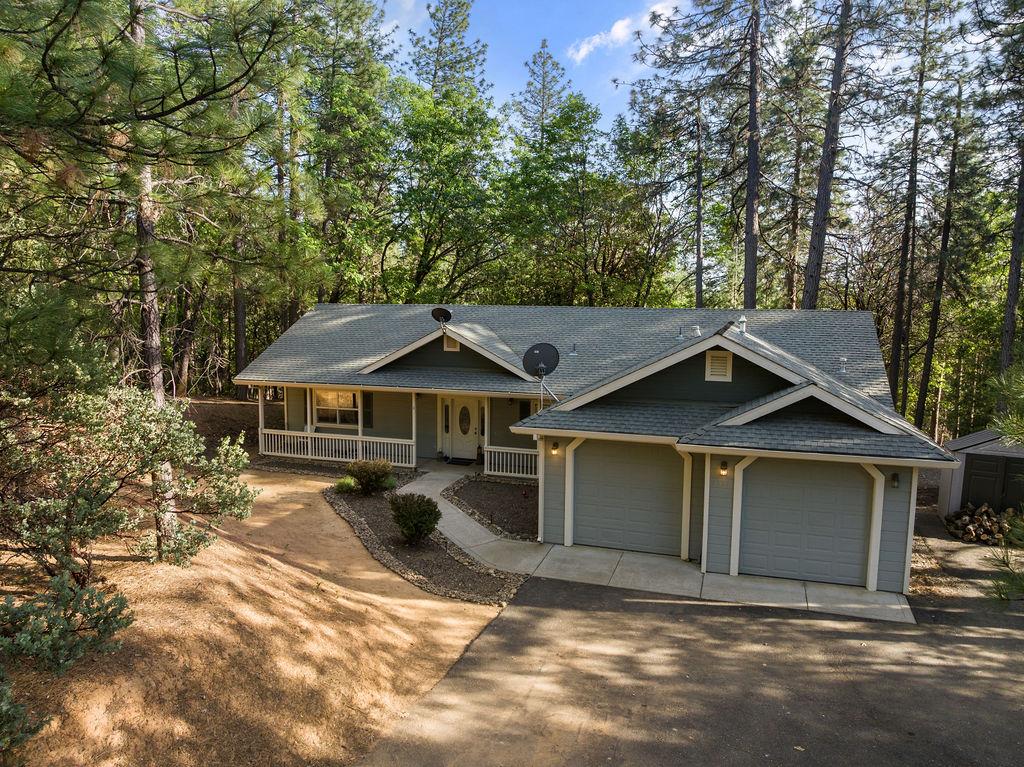 6221 Pine Needle Lane — photo