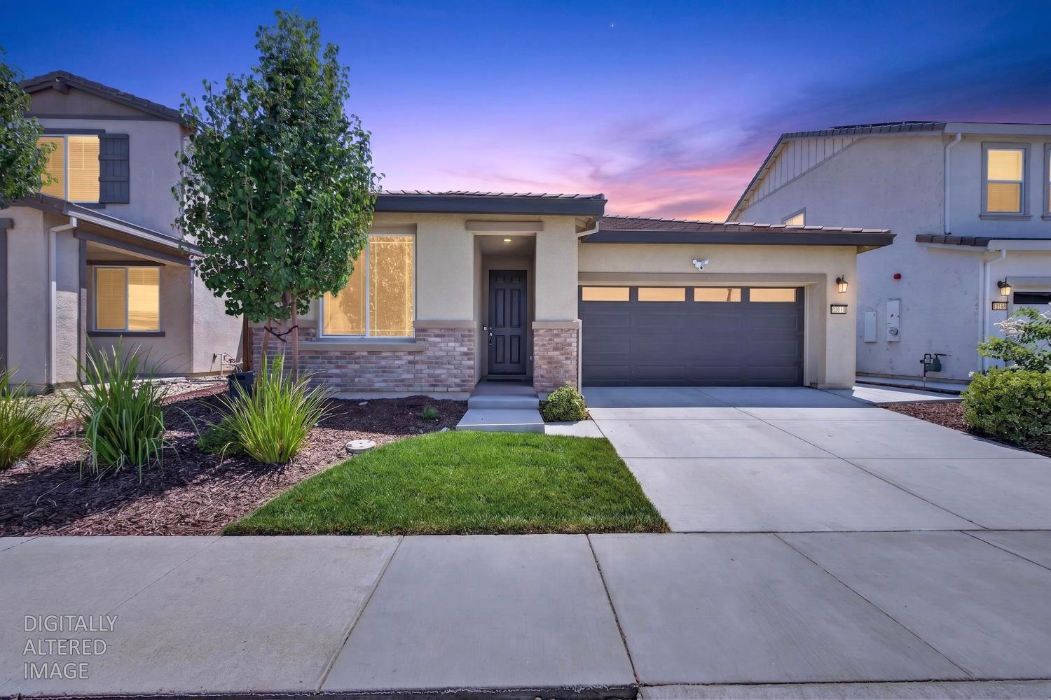 10018 Mont Blanc Lane — photo