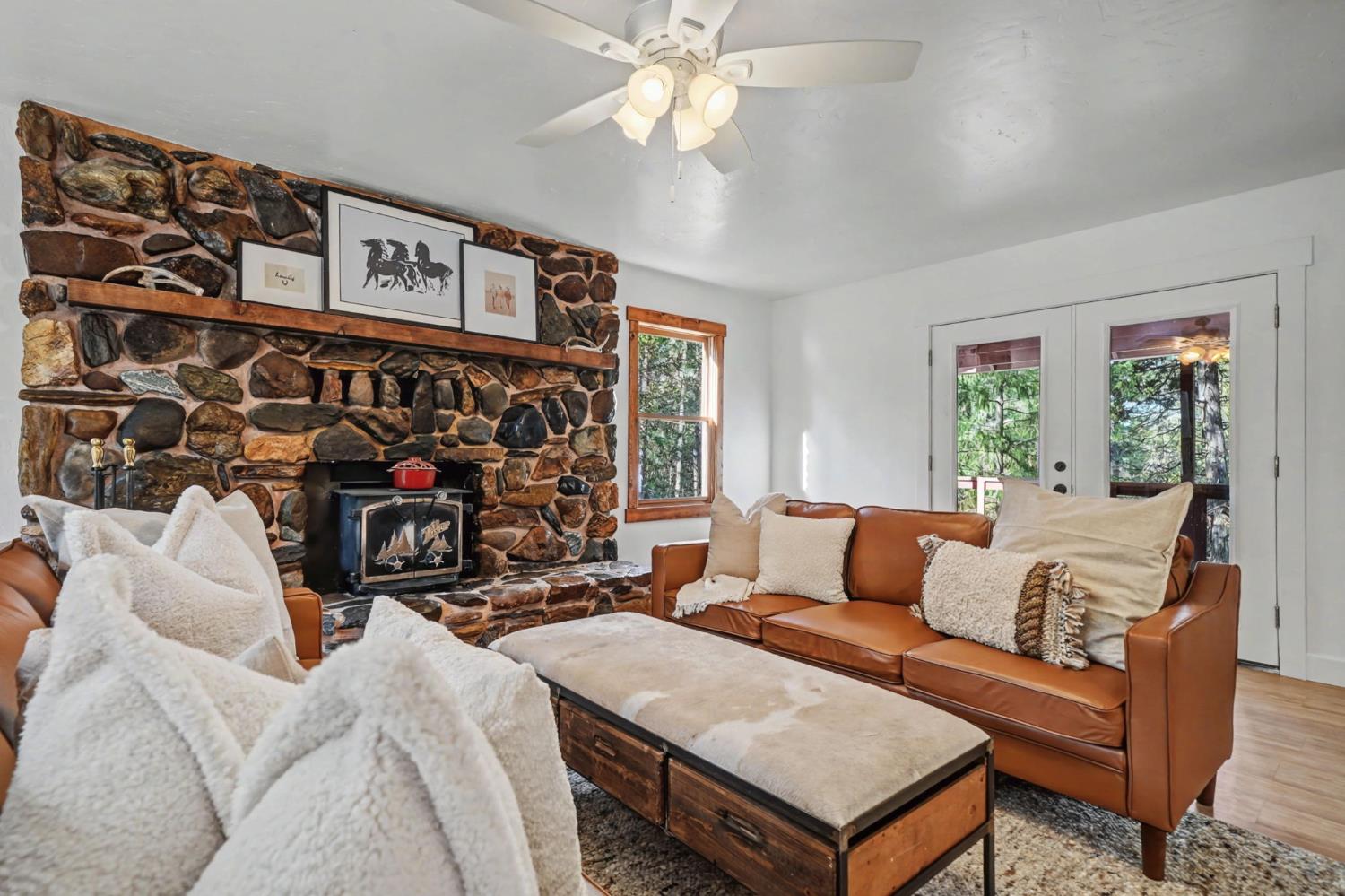 26005 Sugar Pine Drive — photo