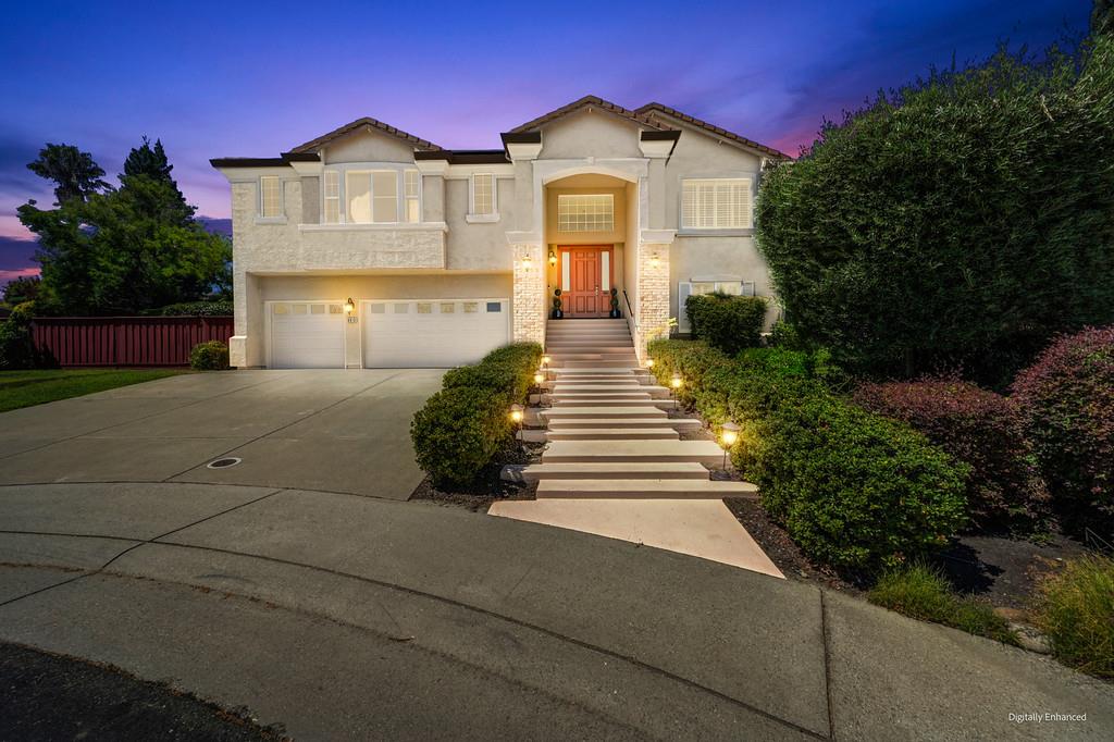 6813 Helstone Court — photo