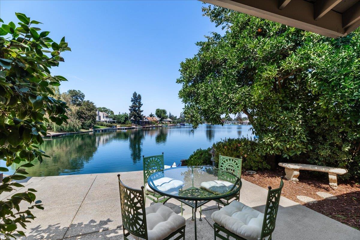 6310 Chesapeake Circle — photo