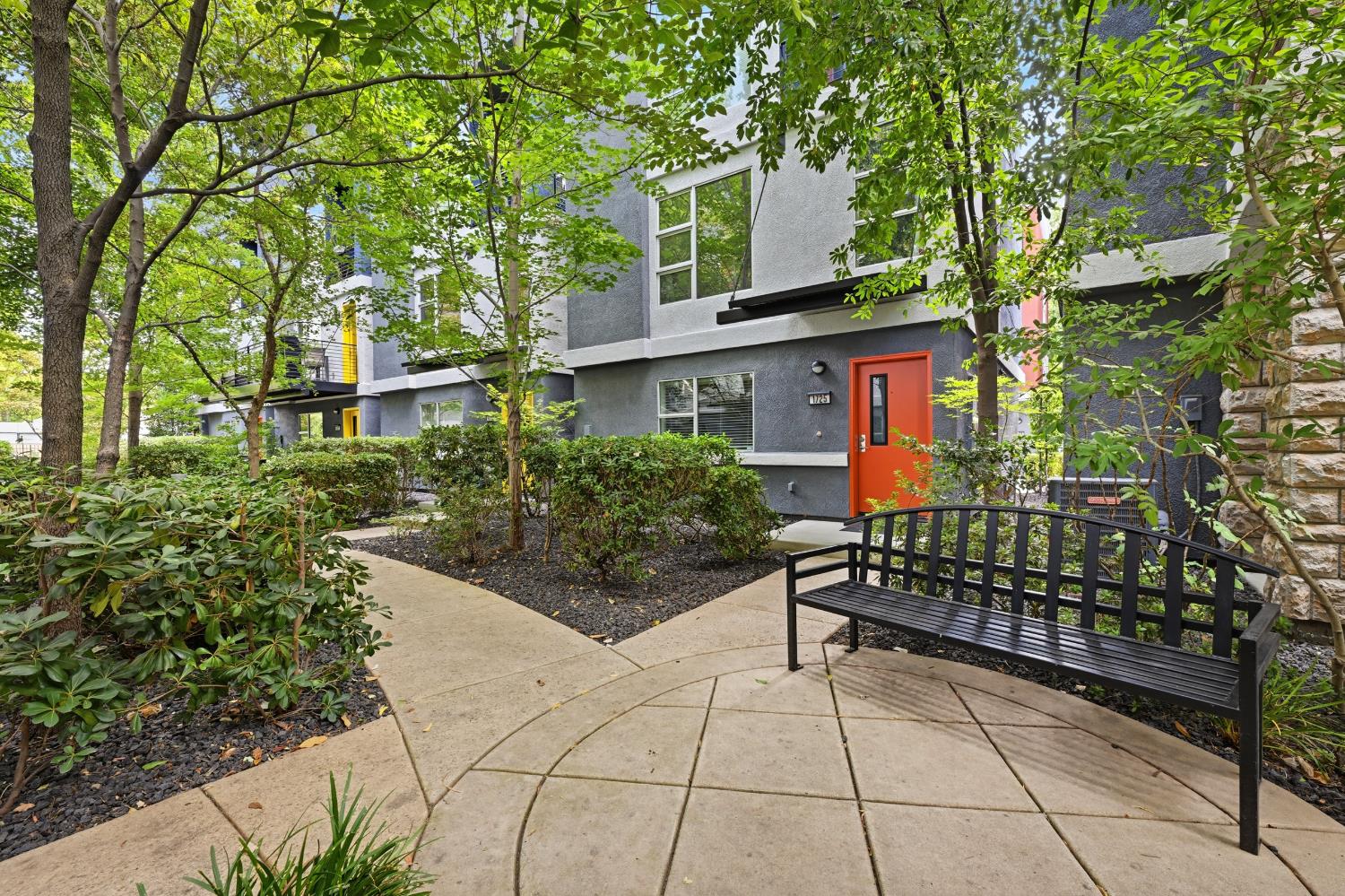1725 E Socap Walk — photo