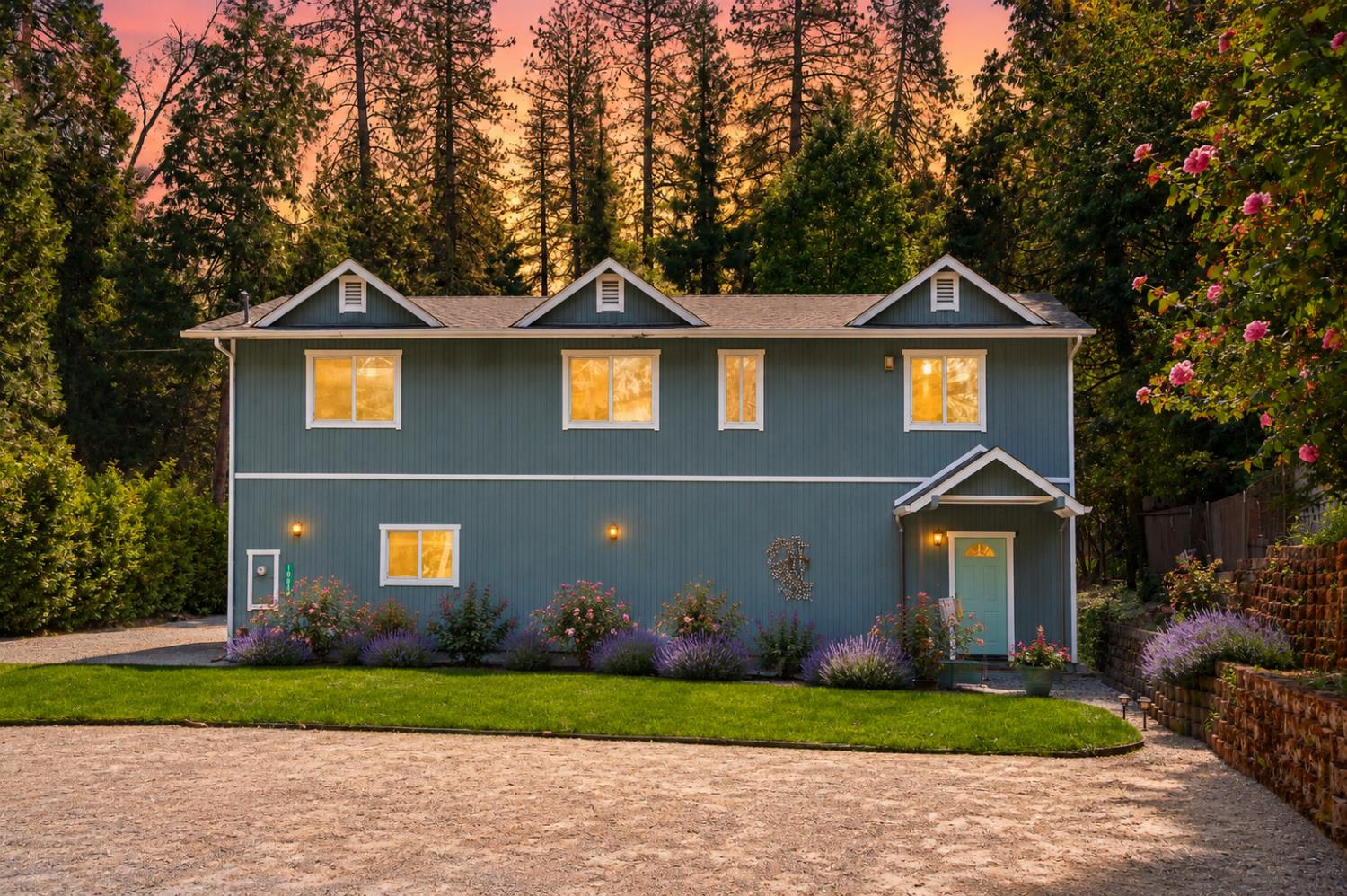 10819 Walker Drive, Grass Valley, CA 95945 — photo 2