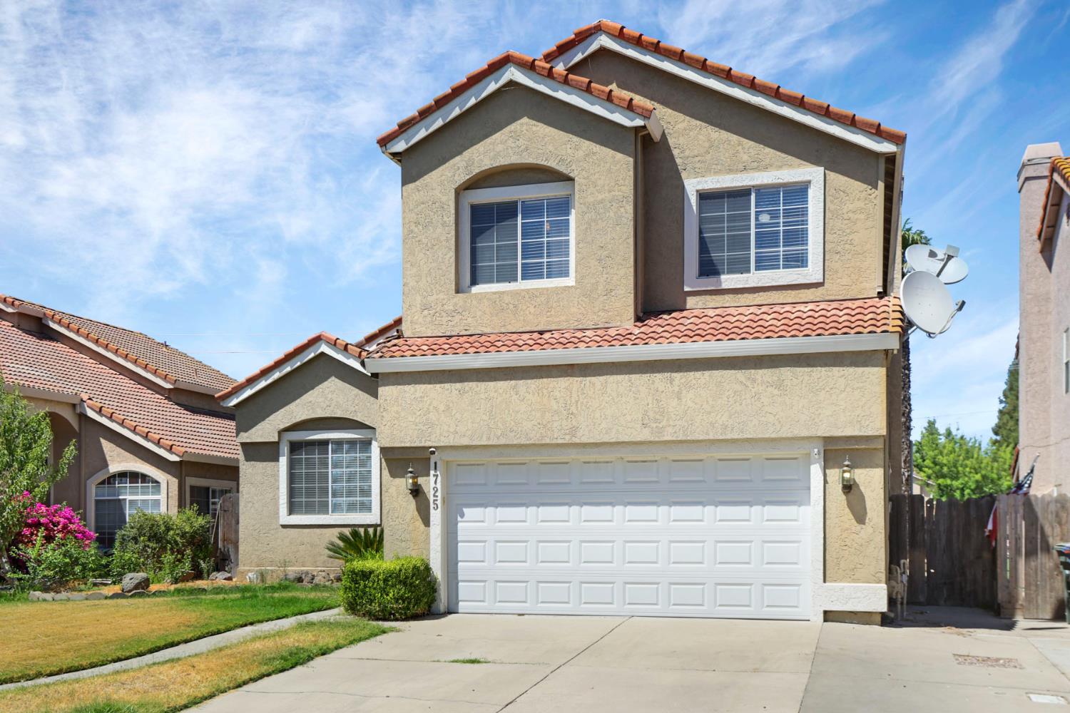 1725 Mark Mead Lane — photo