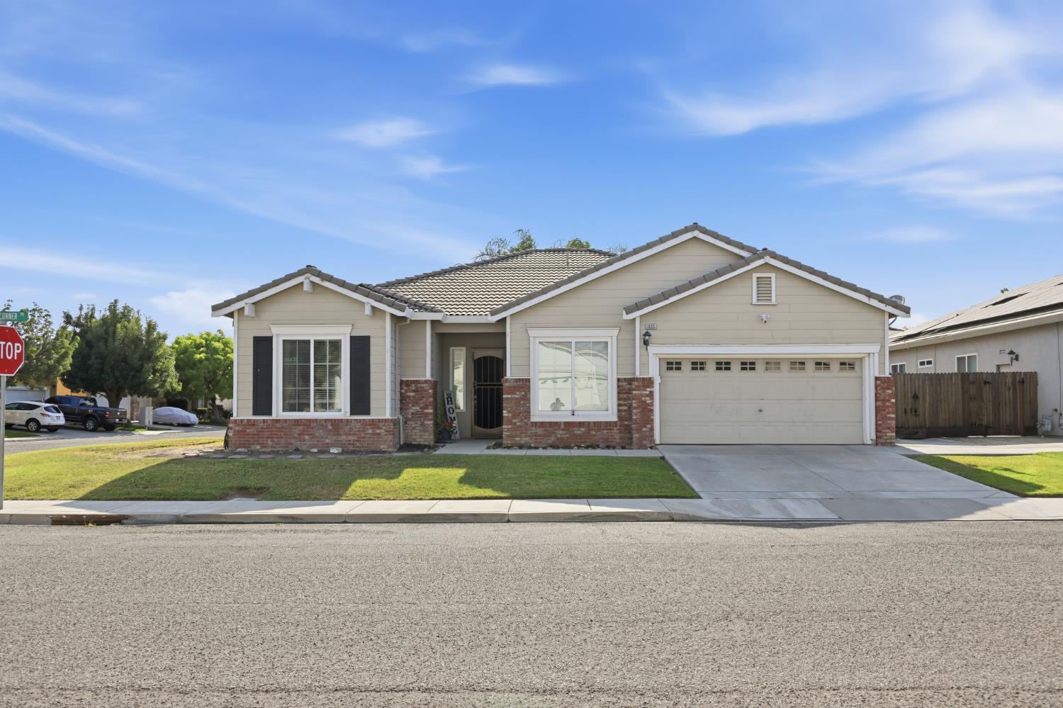 1635 Dutch Corner Drive — photo