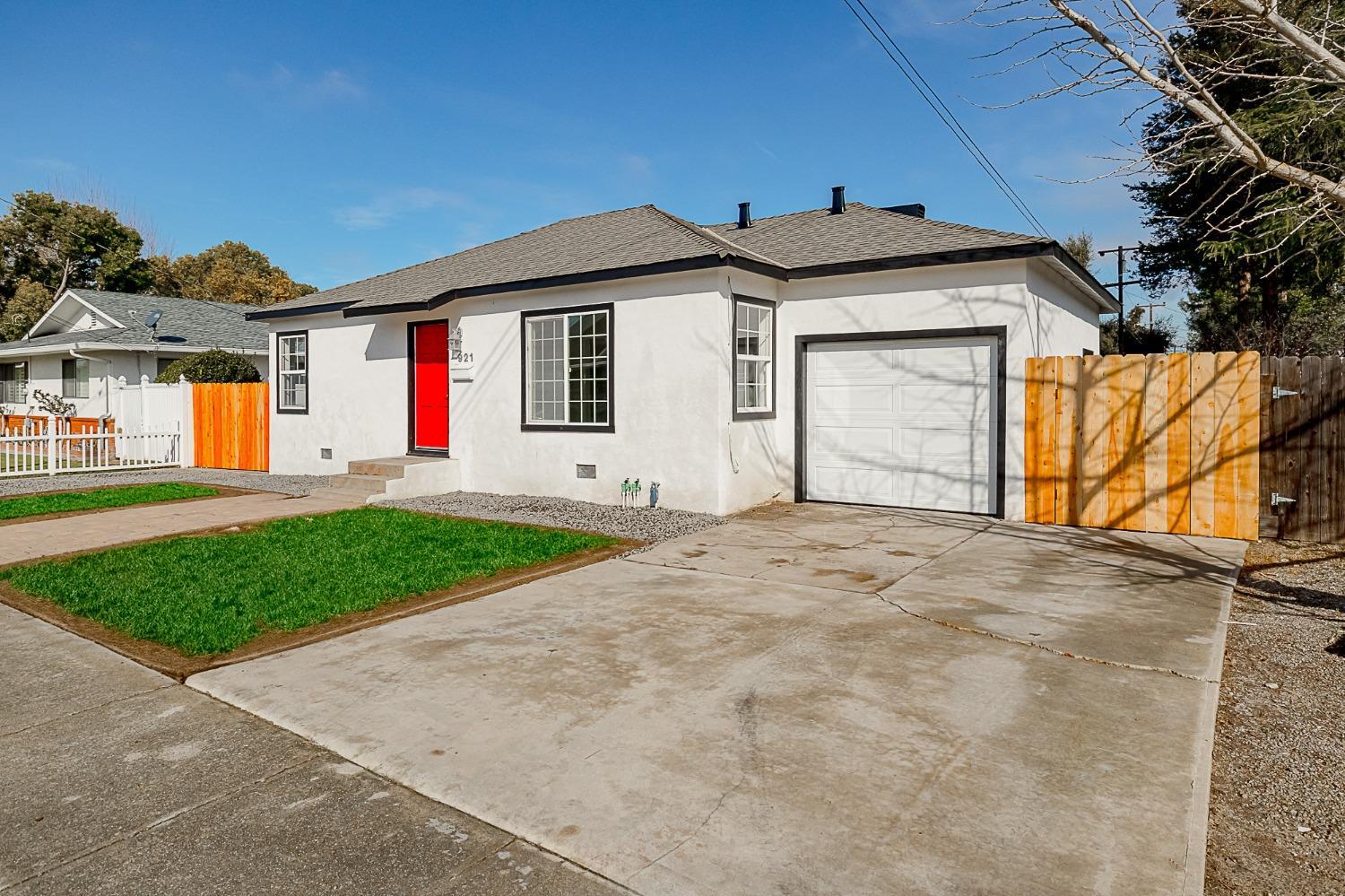 921 W 4th Street, Ripon, CA 95366 — photo 2