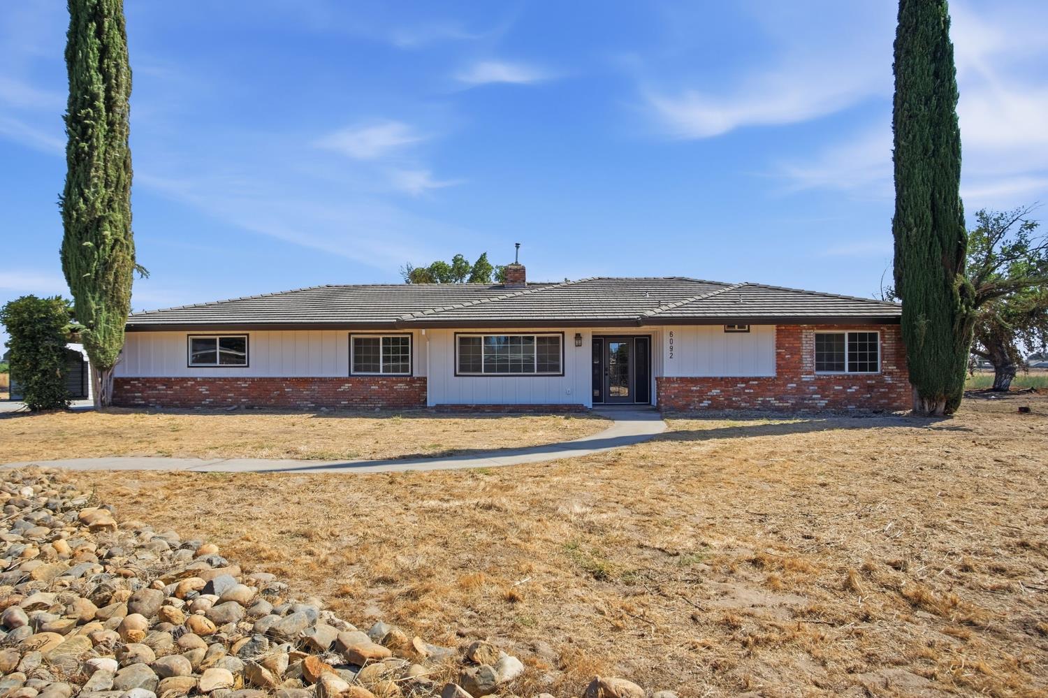 6092 Angel Drive — photo