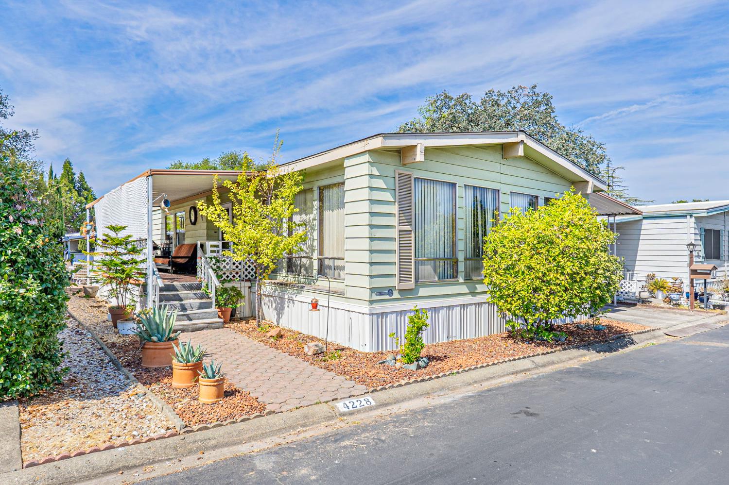4228 Pinewood Street 110 — photo