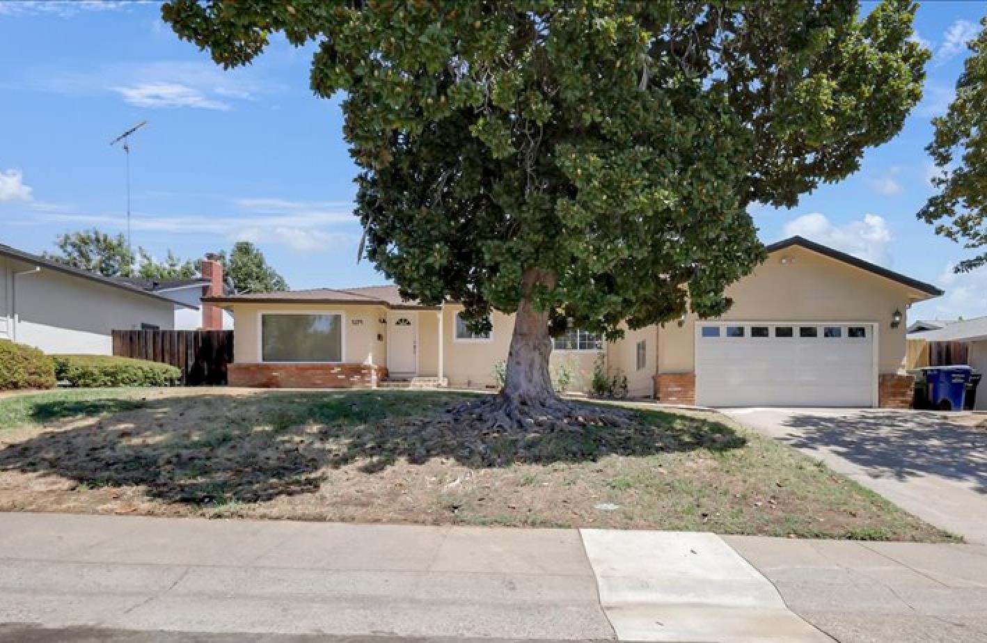 5274 Heritage Drive — photo